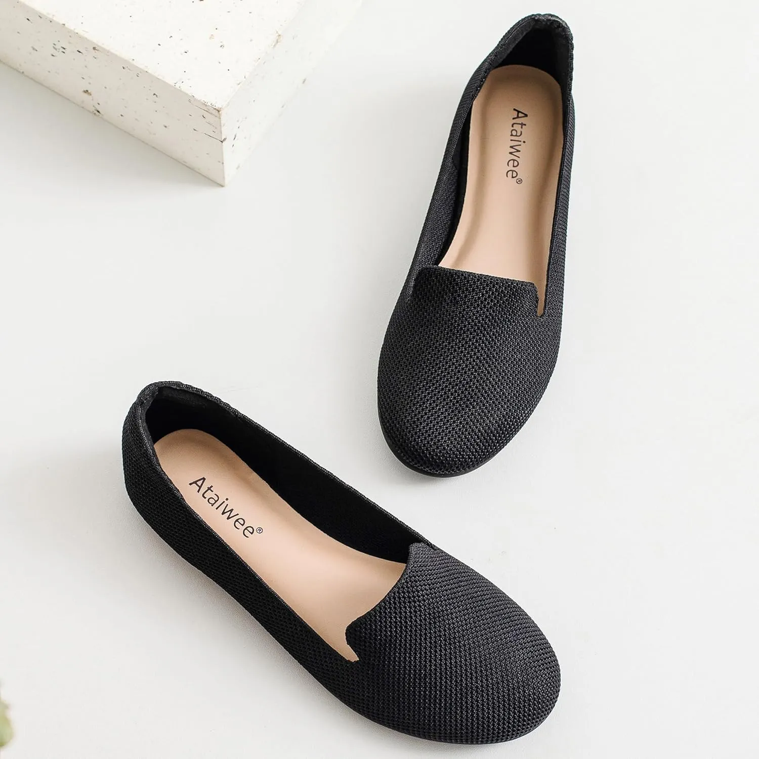 Ataiwee Women's Wide Width Flat Shoes - Casual Round Toe Breathable Plus Size Comfortable Non-Slip Loafers.