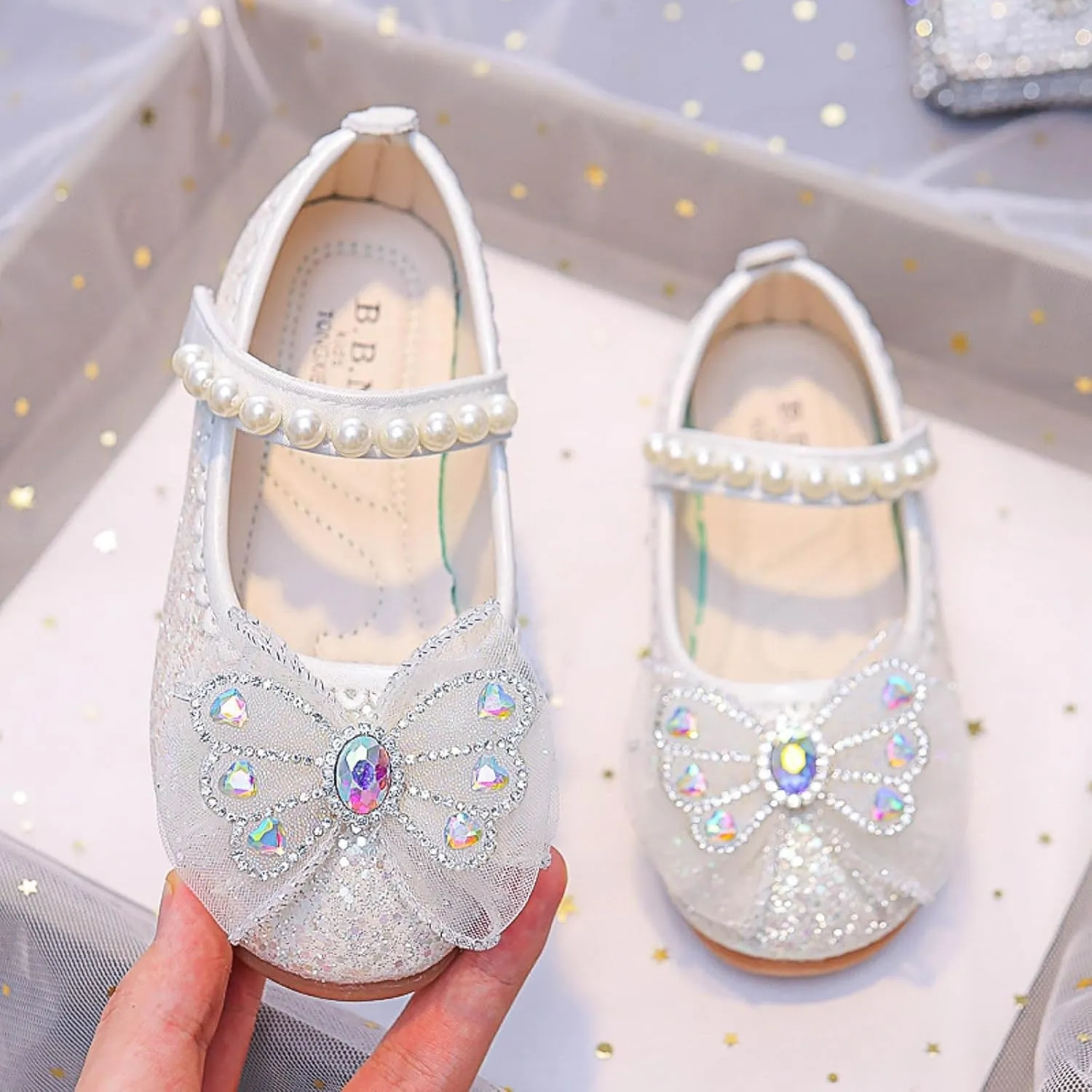 Girls Sandals Fashion Cute Bow Pearl Decorated Flat Comfortable Casual Summer Shoes for Toddler Kids Lightweight