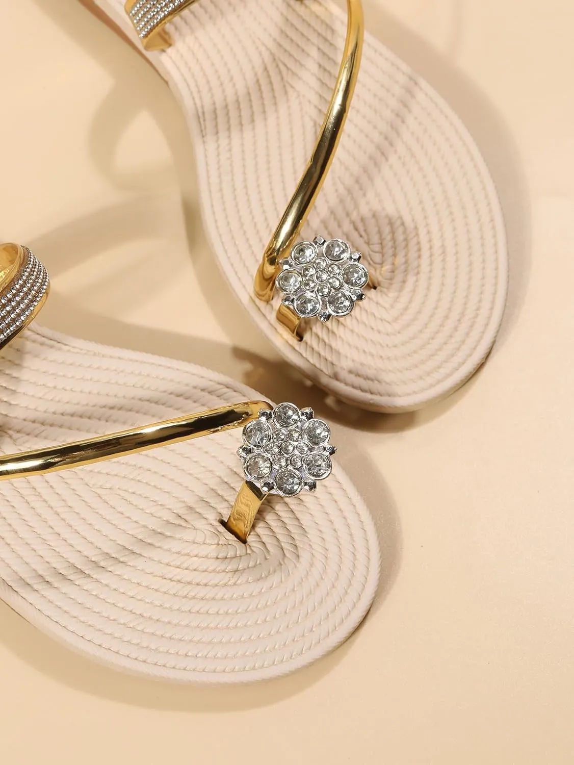 GORGLITTER Women's Rhinestone Glitter Outdoors Flat Sandals Toe Ring Slip on Open Toe Slide Sandals
