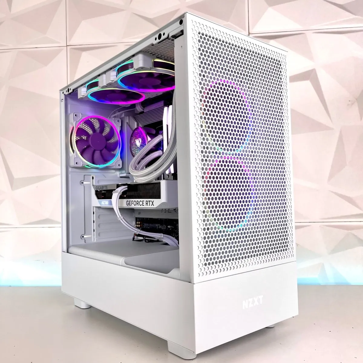 IGaming Core i5| RTX 4060/4070 Ti Super | 32GB DDR5 | H5 Purflow