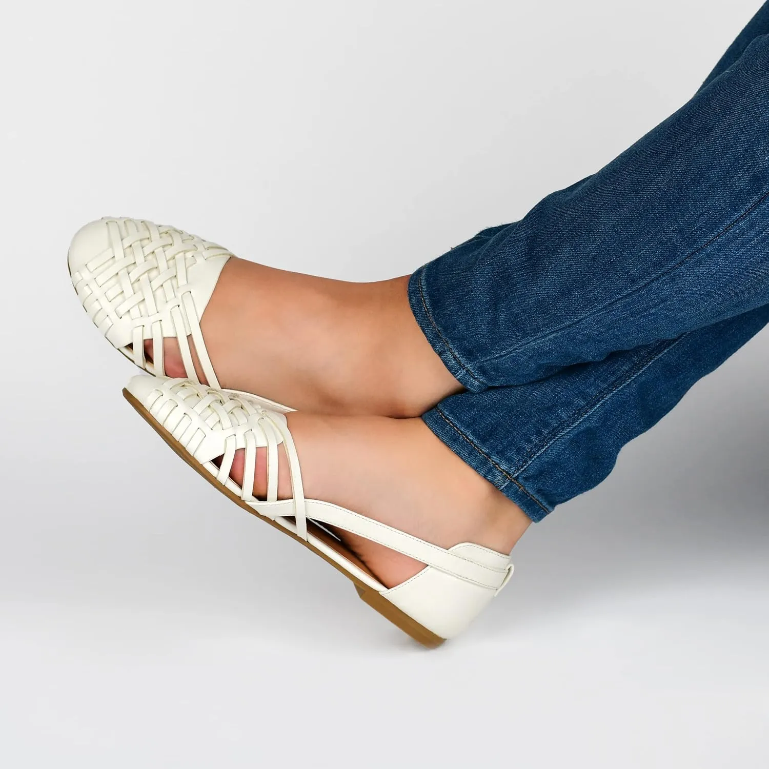 Journee Collection Women's Ekko Ballet Flat