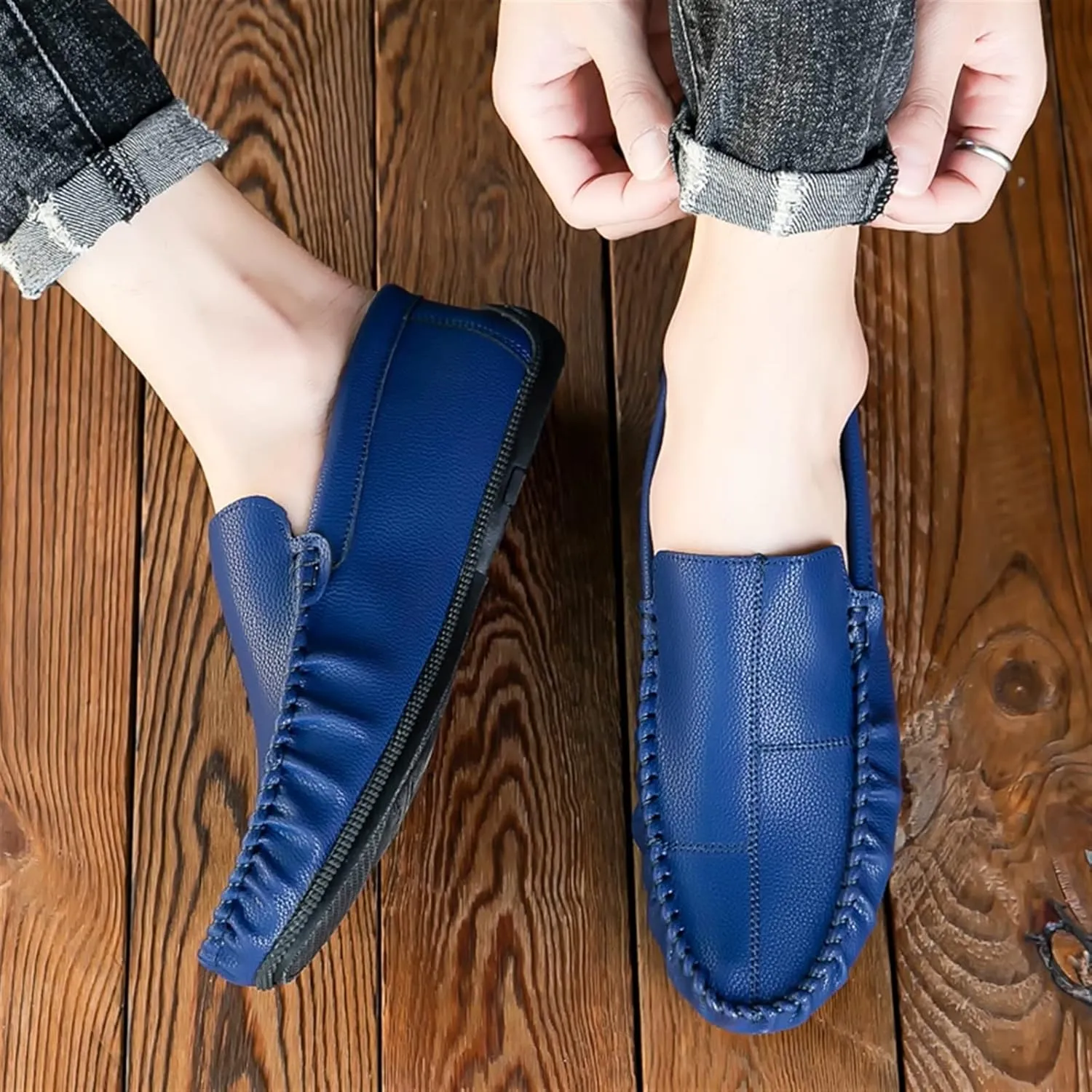 New Men's Loafers Shoes Stitching Details Slip On Moccasins Shoes Vegan Leather Anti-slip Flat Heel Flexible Classic Slip-on