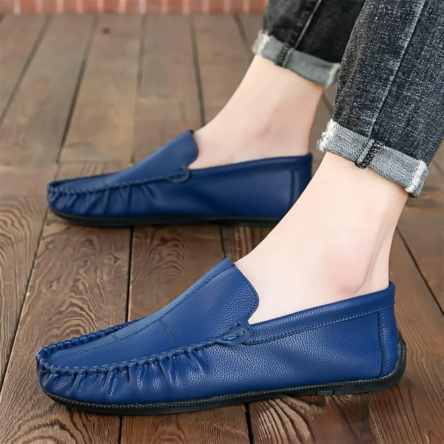 New Men's Loafers Shoes Stitching Details Slip On Moccasins Shoes Vegan Leather Anti-slip Flat Heel Flexible Classic Slip-on